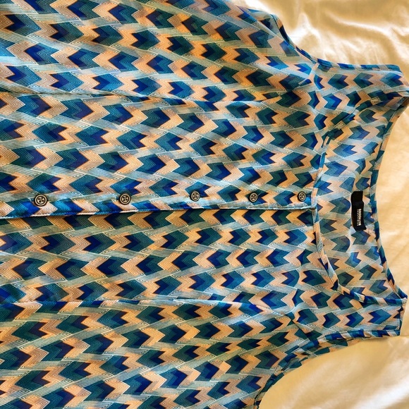 Brooklyn Industries sheer tank top w/open back - Picture 4 of 5